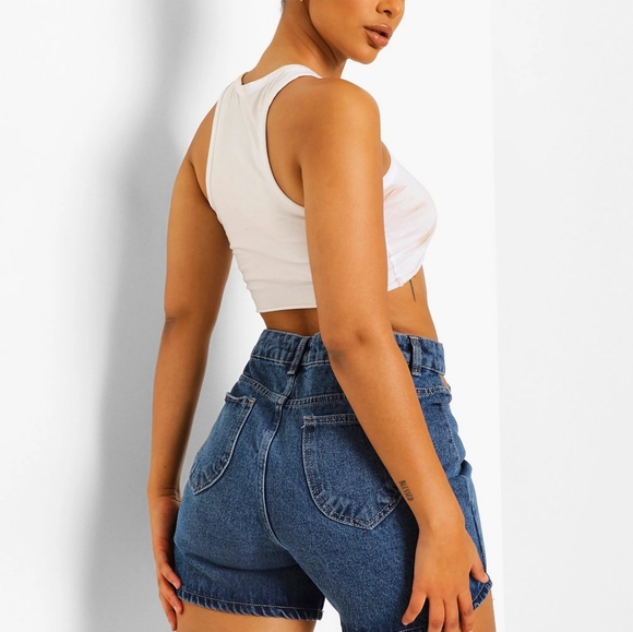 👖Boohoo Cut Out Denim shorts - Picture 4 of 10